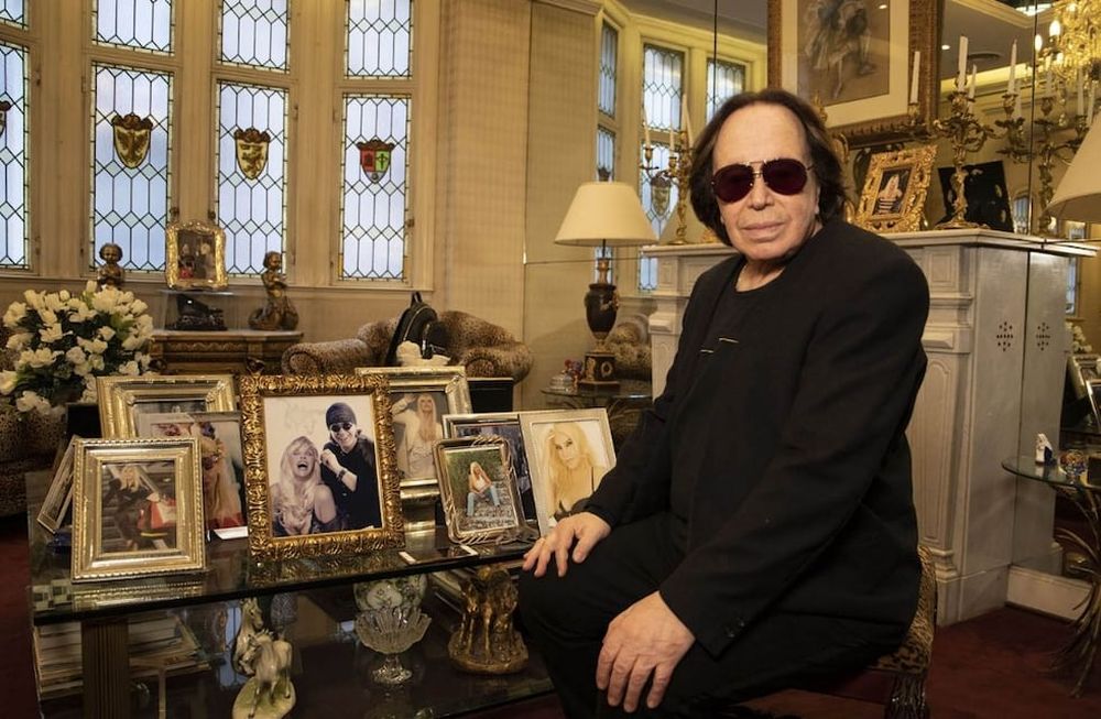 A Miguel Romano le robaron ¡las pelucas originales de Susana!