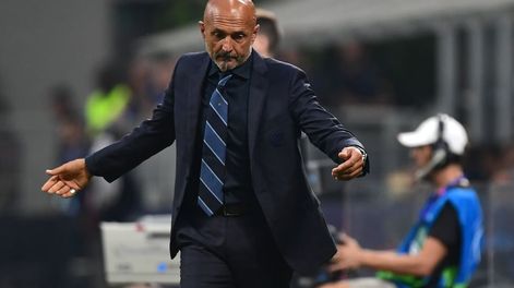 El técnico del Inter puso dos arqueros en el banco de suplentes