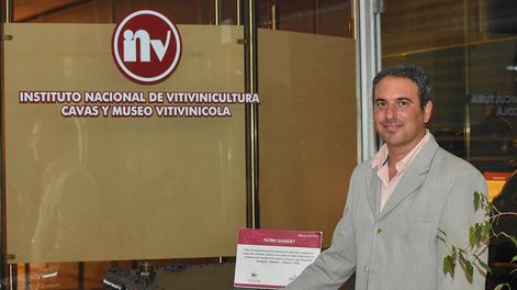 Los Andes | El presidente del INV habló sobre los problemas del pronóstico de cosecha, el trabajo realizado por el Banco de Vinos y las posibilidades de Argentina en el mercado interno y externo. / Foto: Mariana Villa/Los Andes