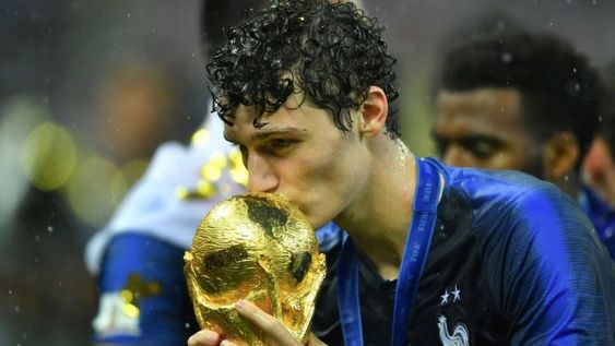 Pavard, el del golazo a Argentina que jugará en una potencia europea
