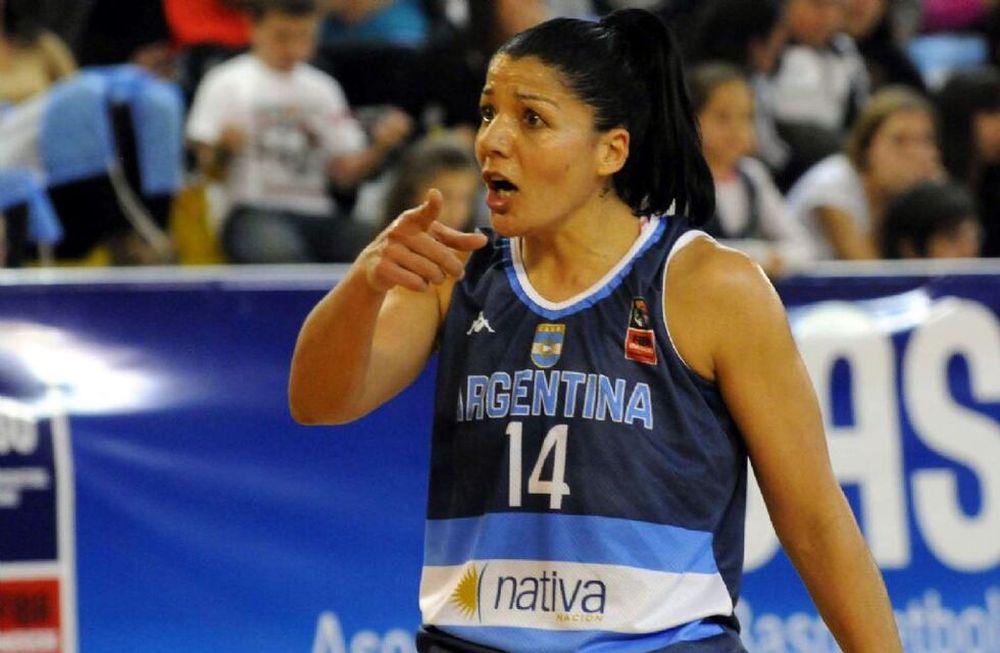 Carolina Sánchez siempre con voz de mando en la Selección Argentina. 