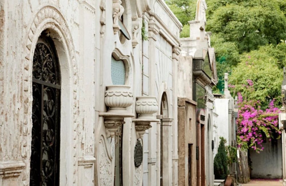 Nuevos negocios inmobiliarios: la inversión en bóvedas y panteones