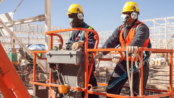 Los sectores que pagaron mayores salarios en los últimos 25 años fueron el petrolero y el minero.