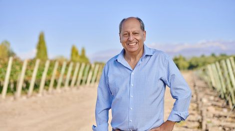 Los Andes | Para González, titular de la Academia Argentina de la Vid y el Vino, caracterizar el Bonarda significó un viaje de descrubrimiento, una aventura que lo llevó por un recorrido de lugares y tiempo.