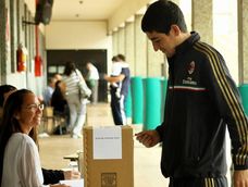 PASO en Mendoza. La Legislatura podría debatir su suspensión, si el Congreso avanza en esa vía. Archivo / Los Andes