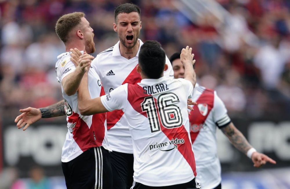 River festeja el tanto de Mammana en el clásico con San Lorenzo por la fecha 20 de la Liga Profesional. (Fotobaires)