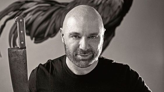 El chef se muestró indignado, pero no perdió el decoro.