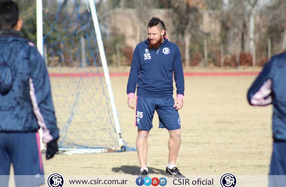 El Vikingo Dematei pasó la revisión médica y se sumó a los ensayos de la Lepra