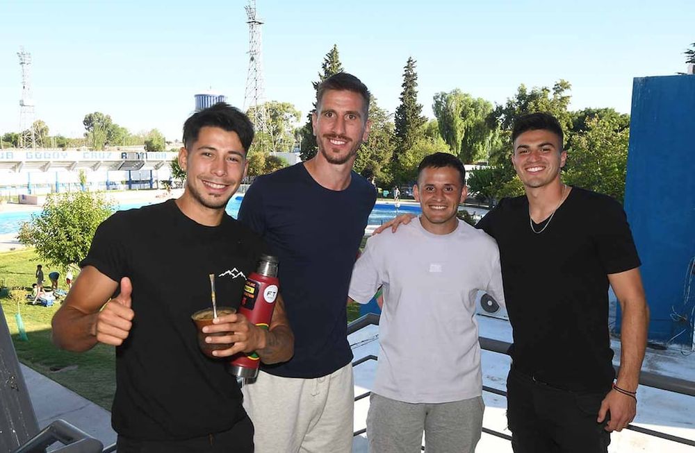 Nicolas Fernandez, Federico Rasmussen, Cristian Nuñez y Thomas Galdame, nuevos jugadores de fútbol de Godoy Cruz Antonio TombaFoto: José Gutierrez / Los Andes