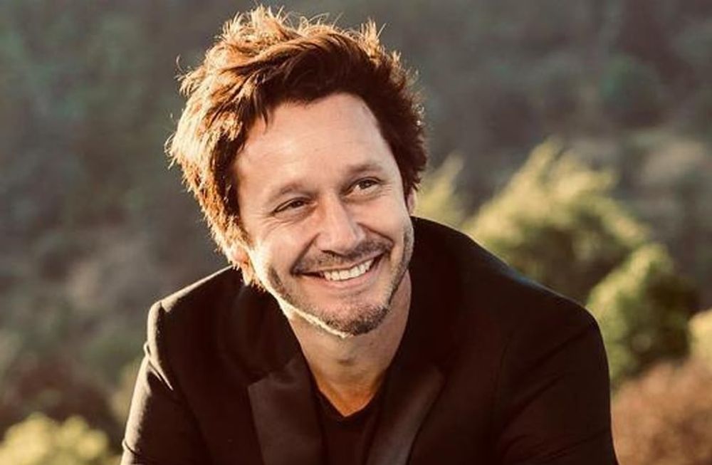 Conocé a la bella y talentosa sobrina de Benjamín Vicuña que causa estragos con el violoncello