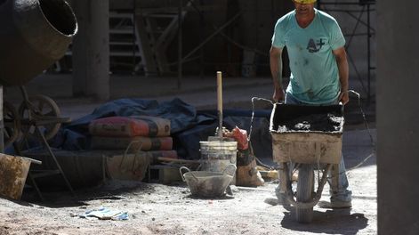 La construcción privada acumula más de un año de retracción