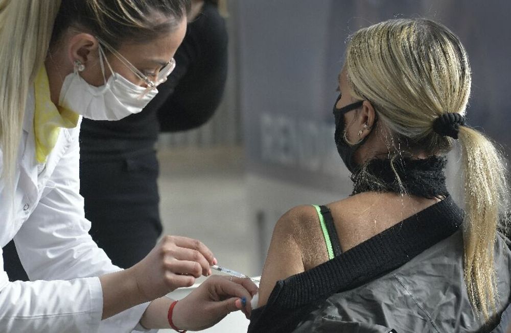 Por las elecciones el domingo suspenderán el plan de vacunación en Mendoza