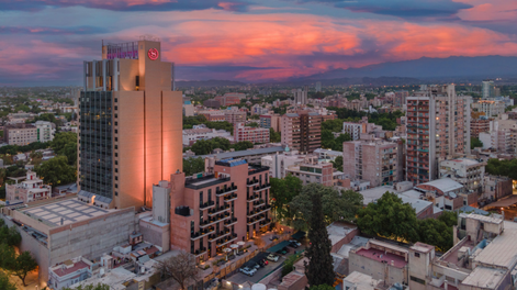 Julio en Mendoza: vinos, gastronomía y relax en el universo Huentala