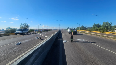 Choque y vuelco en el Corredor del Oeste: tres personas resultaron heridas en Godoy Cruz