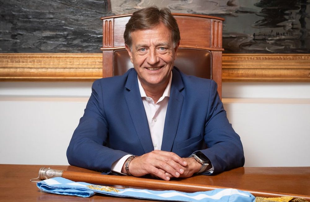 Entrevista al gobernador de Mendoza Rodolfo Suarez, realizada en su despacho donde reflexiona sobre sus cuatro años de gestión. Foto: Ignacio Blanco / Los Andes