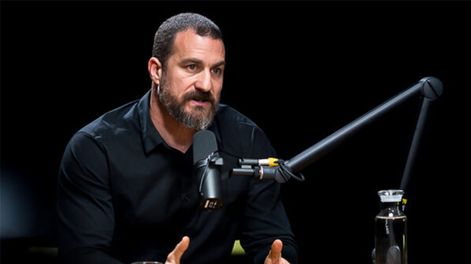 andrew huberman, profesor de stanford: cuando tenes problemas para dormirte debes usar este mecanismo