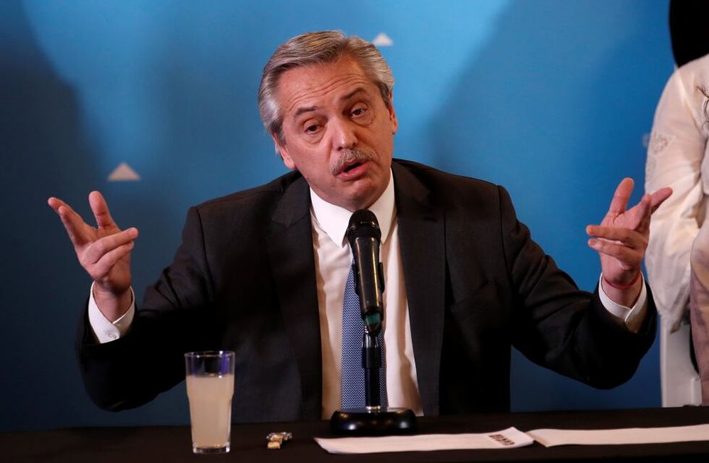 Anunciaron un pago adicional de 5 mil pesos para jubilados y congelamiento de tarifas