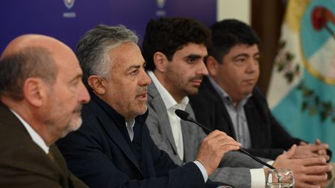 Un ministerio clave de Alfredo Cornejo se sumó al fondo de incentivo para trabajadores estatales