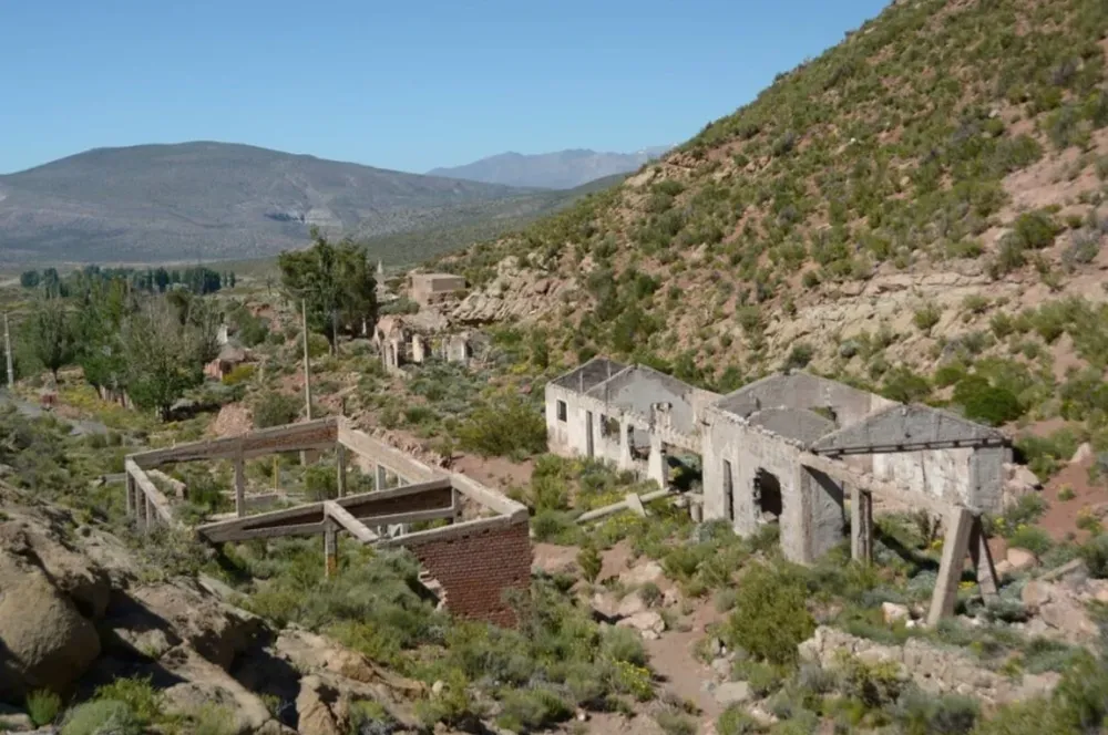 Uranio, cobre y vanadio: una minera activa la exploración en Mendoza y apunta a financiamiento internacional