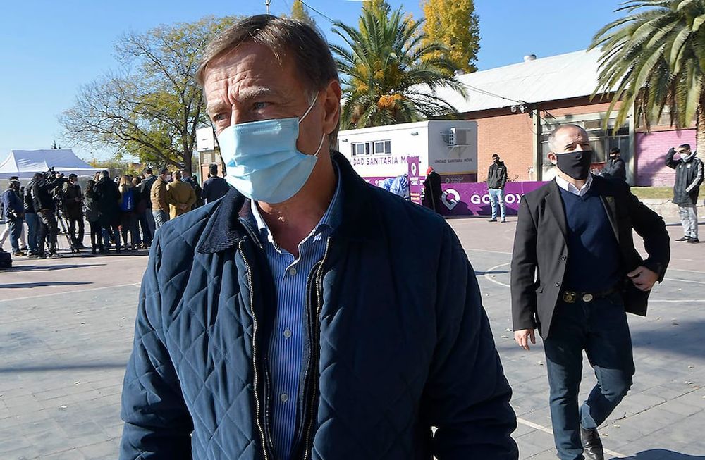 El gobernador de Mendoza Rodolfo Suarez, anunció la impugnación de colectoras justo cuando el Frente de Todos discutía candidaturas. Foto: Orlando Pelichotti