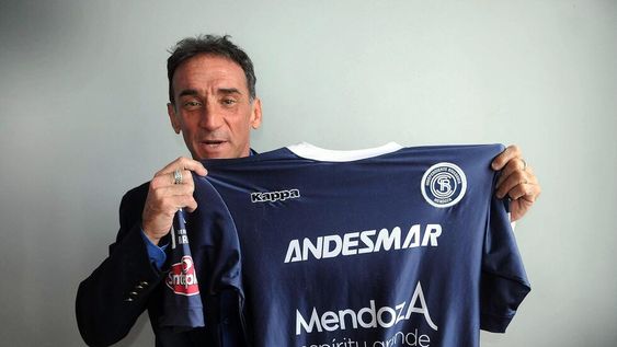 Dardo Agost: “A Independiente casi hay que refundarlo”
