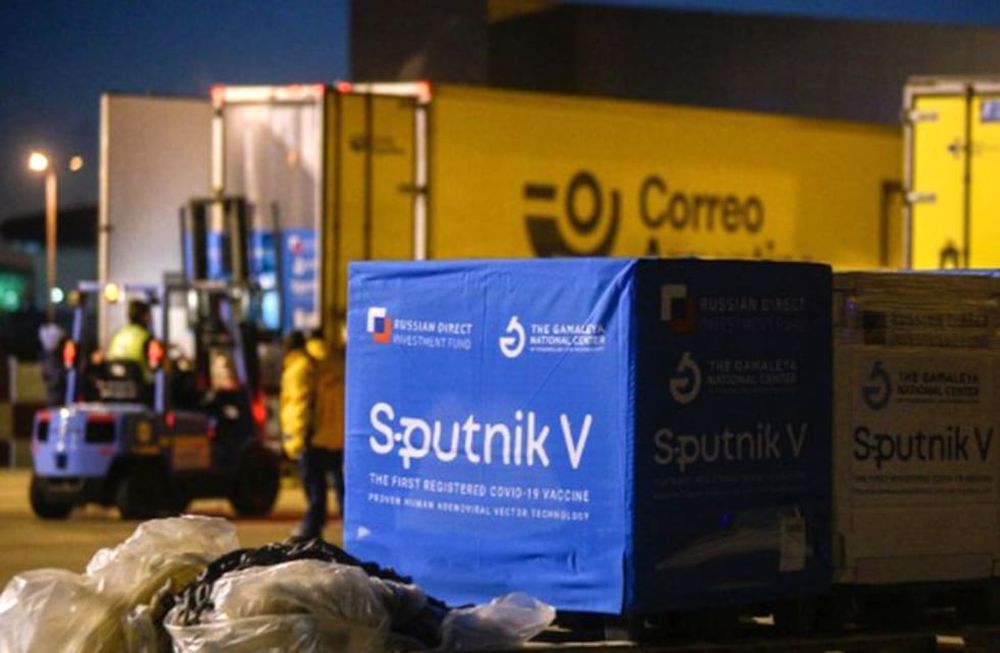 Saldrán 2 vuelos por vacunas Sputnik: la cantidad de dosis se sabrán cuando aterricen en Moscú