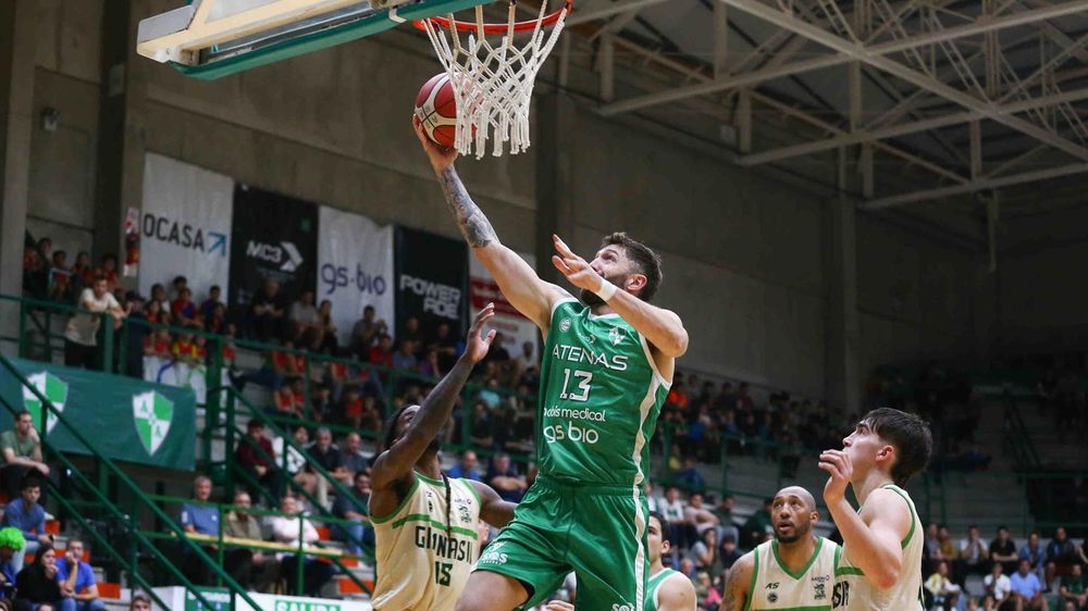 Atenas dio cuenta de Gimnasia en Córdoba, por 78-74.