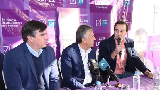 El concejal que se referencia en Milei le dio su apoyo a Alfredo Cornejo. En la foto aparece también el candidato a intendente de la coalición, Luis López.