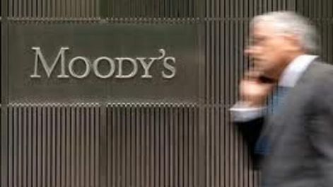 Moody’s prevé una recesión larga y acuerdo con el FMI tras las elecciones