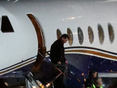 lionel messi aterrizo en rosario y asiste al cementerio para despedir a su padre