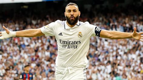 El francés Benzema siempre está. El delantero abrió el marcador del clásico con un gol en la primera etapa (Foto: Prensa Real Madrid).