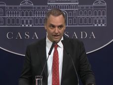 Manuel Adorni deberá responder cerca de 5000 preguntas sobre su patrimonio y viajes. Manuel Adorni deberá responder cerca de 5000 preguntas sobre su patrimonio y viajes.