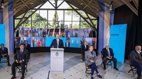 El presidente de la Sociedad Rural Argentina, Daniel Pelegrina, fue ubicado en primera fila, incluso delante del presidente de la Nación, Alberto Fernández, en el acto oficial por el Día de la Independencia, realizado este jueves en Olivos