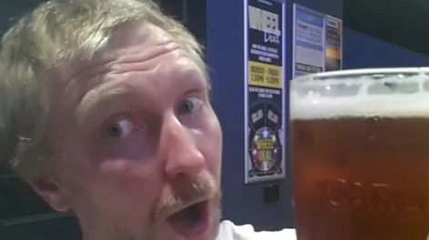 Los Andes | El australiano que por un error bancario se hizo millonario y lo gastó todo en strippers, alcohol y cocaína (Foto: Facebook Luke Brett Moore)