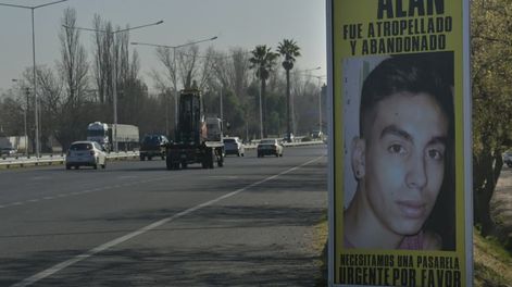 Los Andes | Alan Villouta murió el sábado 26 de agosto de 2017 tras ser atropellado por Alejandro Verdenelli en el Acceso Sur, a la altura de La Barraca. Foto: Orlando Pelichotti / Los Andes.