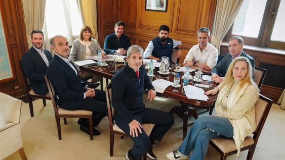 Se reunió la mesa política del oficialismo en busca de reactivar la agenda.