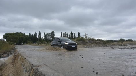 Las lluvias de los últimos tres días generaron problemas en varios departamentos - Nicolás Ríos / Los Andes