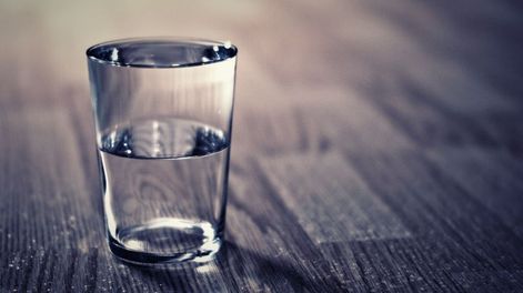 ¿Medio lleno medio vacio? Un estudio revela cómo nuestro cerebro procesa el futuro según la visión mas optimista o pesimista.&nbsp;