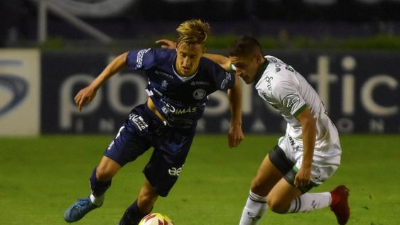 Julián Navas no renovó el vínculo con el Azul y seguirá su carrera en Primera División.