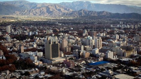 Vista aerea de la ciudad de Mendoza.