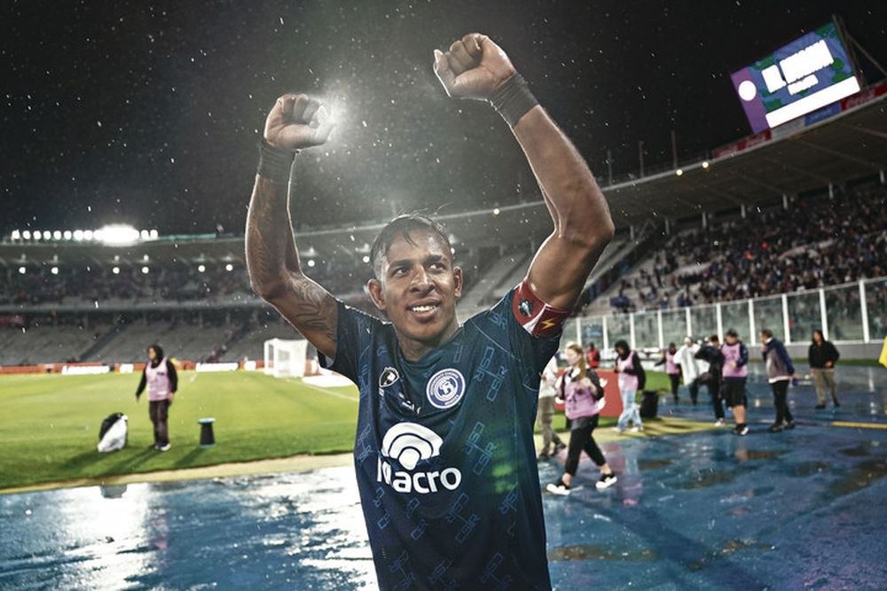 Una cláusula millonaria para el delantero colombiano de Independiente Rivadavia.