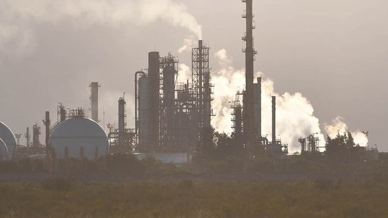 Mendoza está lejos de ser la provincia más atractiva para las empresas del sector, pero tiene asegurados desembolsos millonarios que podrían revertir la tendencia decreciente en los niveles de extracción. / Foto: José Gutiérrez