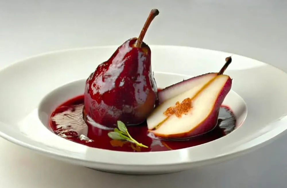 Las peras al Malbec son una gran opción para el postre. Las peras al Malbec son una gran opción para el postre.