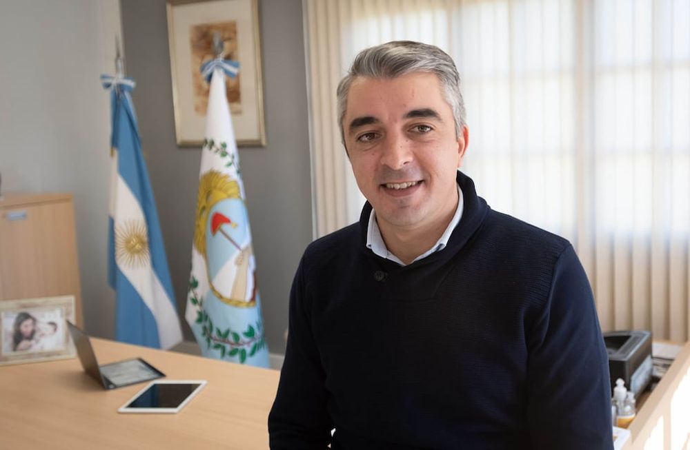 Con la caída abrupta de la recaudación por coparticipación y tasas municipales, está convencido de que “en las crisis salen los verdaderos equipos”. / Ignacio Blanco.