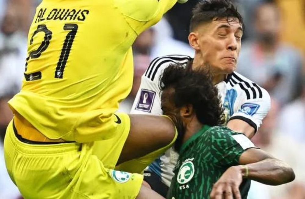 Yasser Al Shahrani, el defensor de Arabia Saudita sufrió una fractura de mandíbula tras chocar con el arquero de su propio equipo. Foto: Web