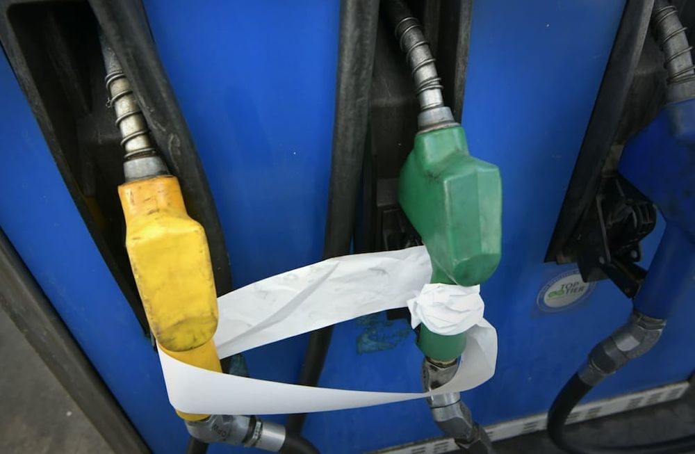 La falta de combustible afecta a usuarios particulares, transportistas y al sector agrícola. Foto: Orlando Pelichotti/Los Andes