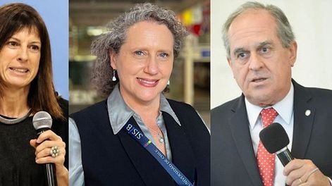 María Gabriela Ávalos, Fernanda Beigel y Alejando Pérez Hualde fueron reconocidos por el premio Konex