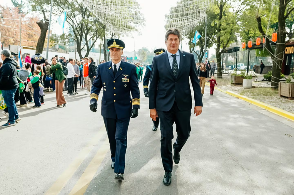 Santacroce pidió licencia para asistir a los partidos de Argentina en el Mundial.