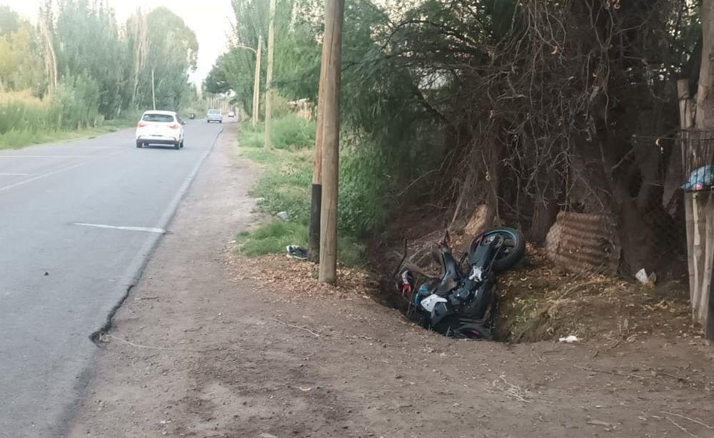 Murió un hombre tras protagonizar un misterioso accidente en una moto robada