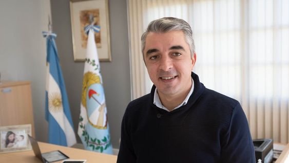 Con la caída abrupta de la recaudación por coparticipación y tasas municipales, está convencido de que “en las crisis salen los verdaderos equipos”. / Ignacio Blanco.